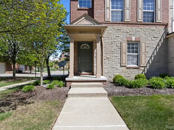 44771 Ellery Ln, Novi, MI 48377