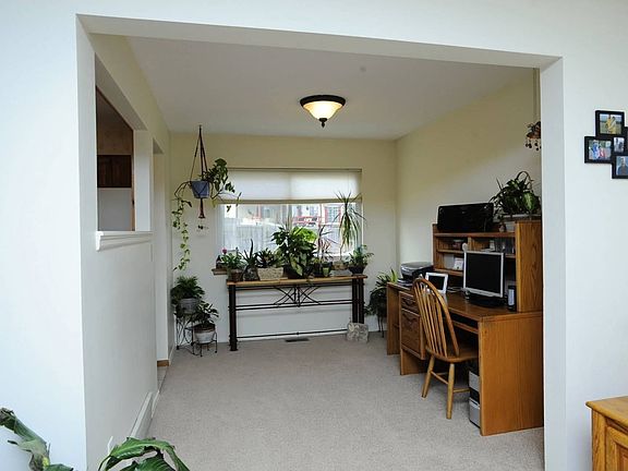 E - Formal Dining Room