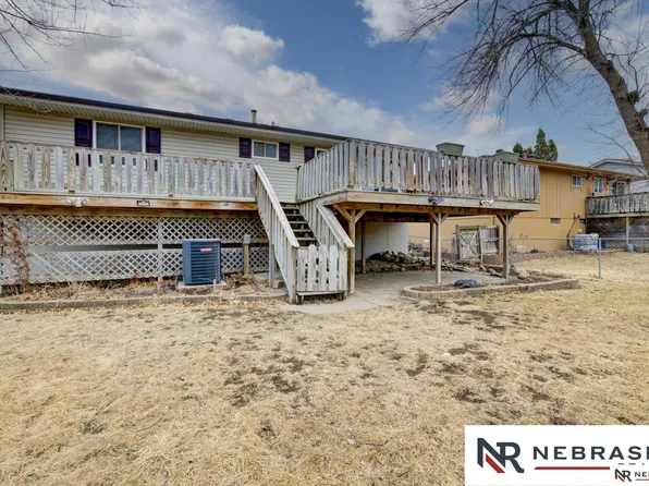 3109 Harrison St, Bellevue, NE 68147