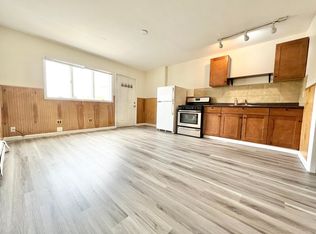 320 S Country Rd #10, Brookhaven, NY 11719