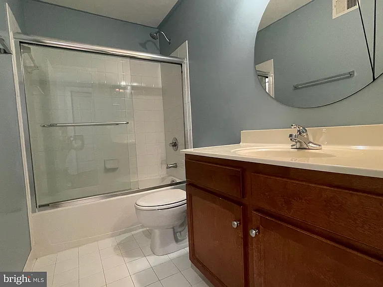 14837 Cloverdale Rd — Photo 18