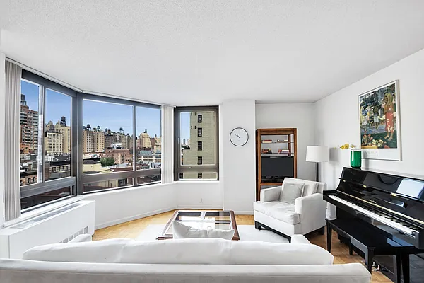 Rented by Compass | media 12
