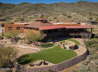 43415 N 11th Ave, New River, AZ 85087