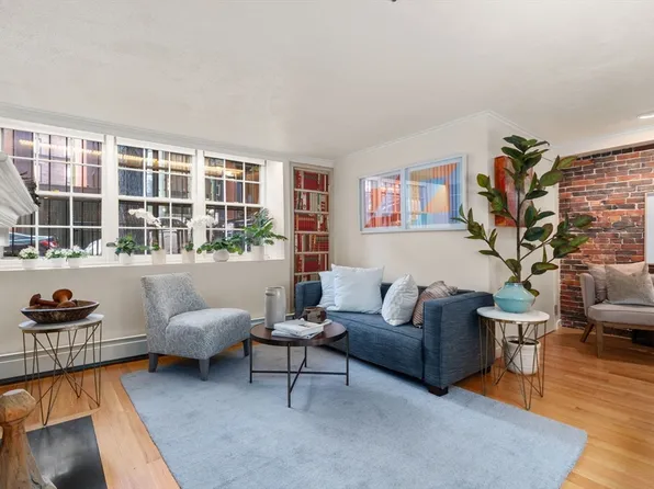 14 Joy St #1, Boston, MA 02114