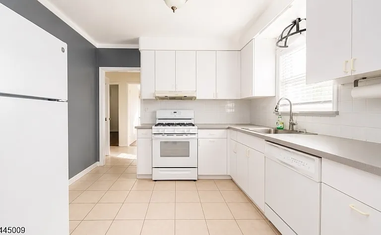 26 W Price St #1 — Photo 6