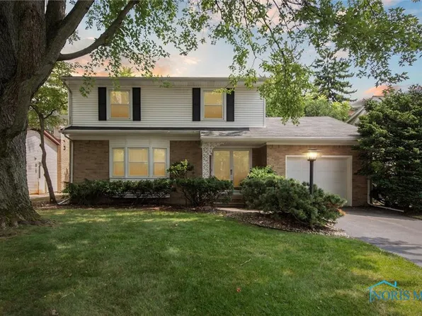 3850 Brockton Dr, Toledo, OH 43623