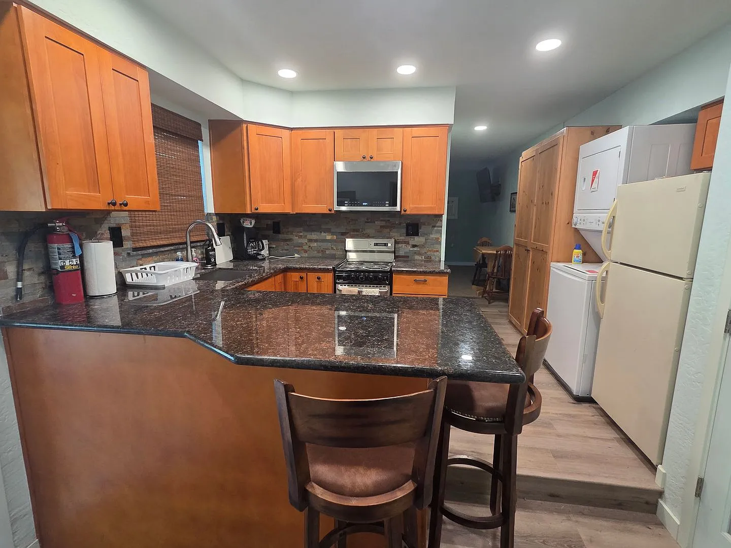 1 Bedroom, 1 Bathroom Apartment Twain Harte, CA $1,850/Month (All Utilities Included) — Photo 2