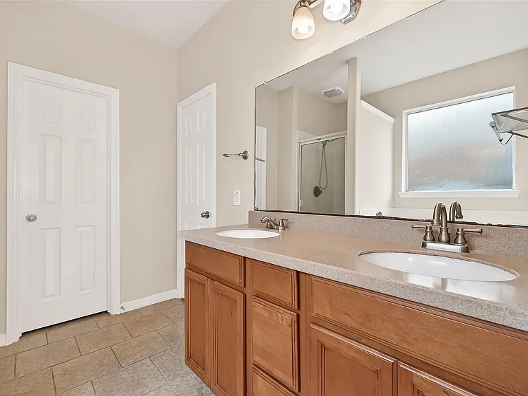 24526 Avellino Ct — Photo 28