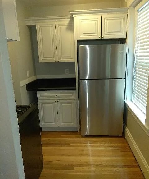 182 Lafayette St — Photo 11