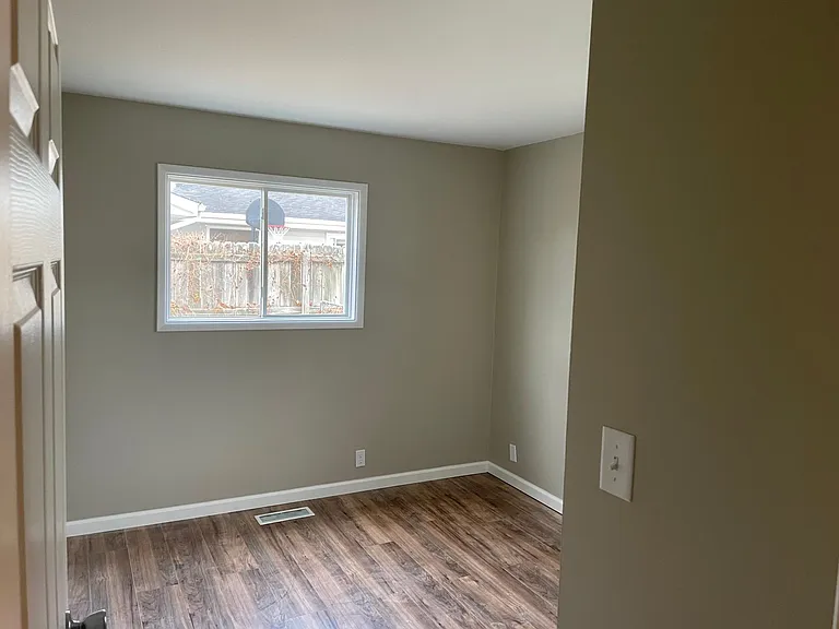 3227 Boynton Ave — Photo 9