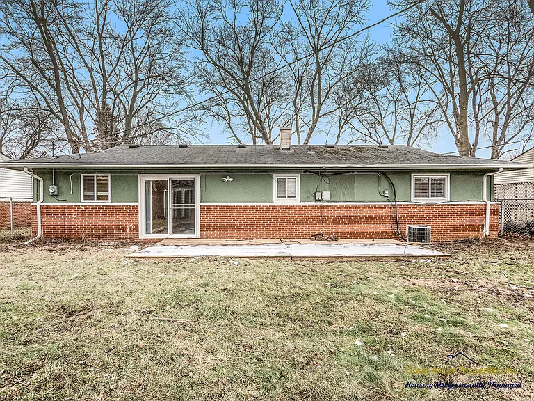 1088 Studebaker Ave — Photo 10