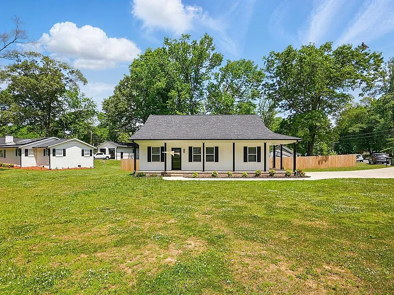 301 Tomberlin Rd — Photo 30