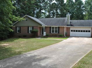 105 Fox Trail Pl, McDonough, GA