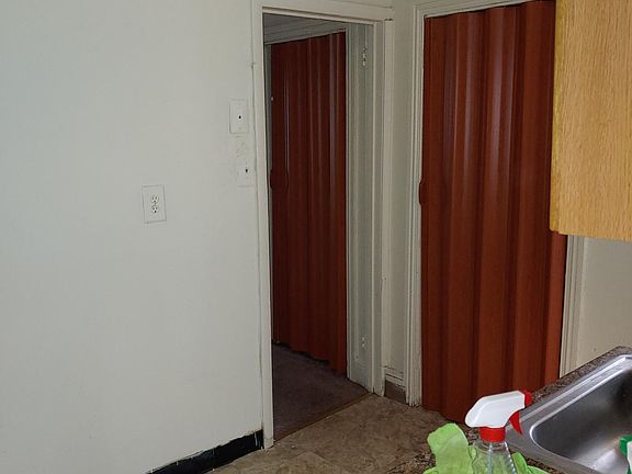 2nd image of 1003 W 8th St #3