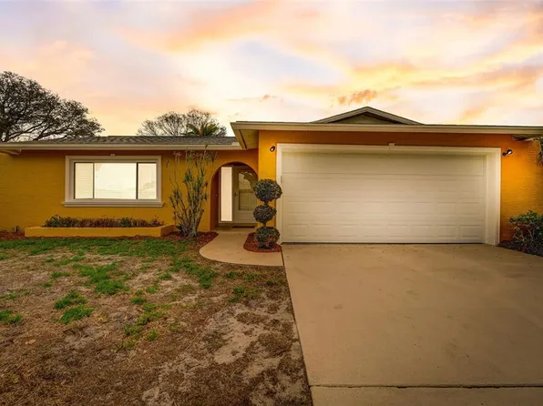 12233 Imperial Dr, Seminole, FL 33772