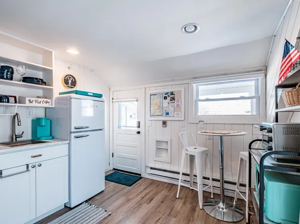 7 Bay Avenue #10, Old Orchard Beach, ME 04064