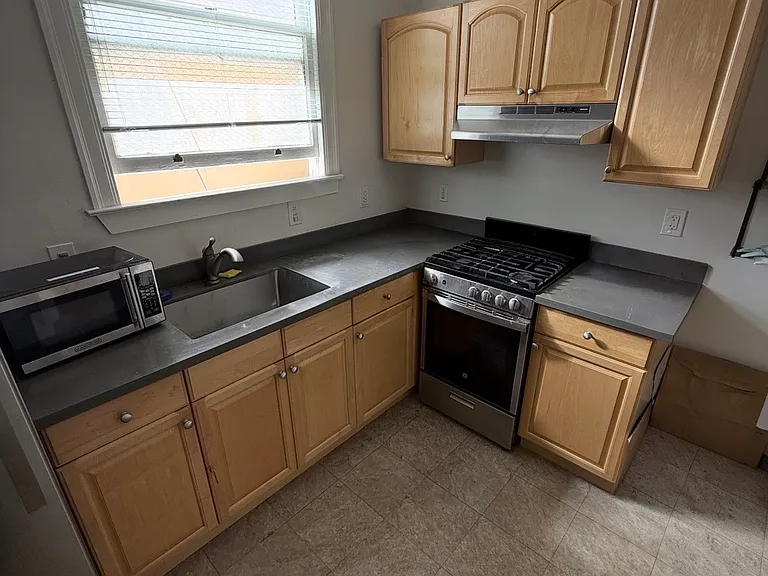 1810 Euclid Ave #24S — Photo 8