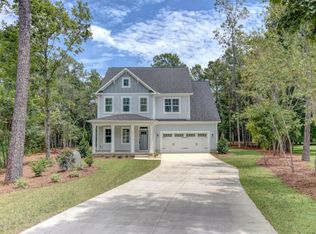 113 Laughing Gull Ln, Hampstead, NC 28443