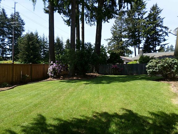 2nd image of 5615 Windemere Dr SE