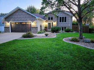 4750 Chestnut St, Grand Forks, ND 58201