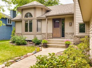 9113 Cambridge Ave, Minneapolis, MN 55443
