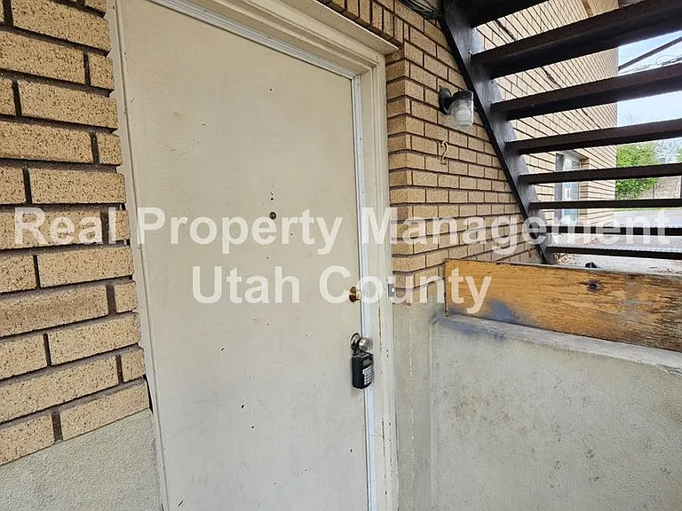 1148 W 100 N — Photo 25