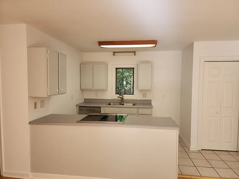 1407 Dispatch Rd — Photo 20