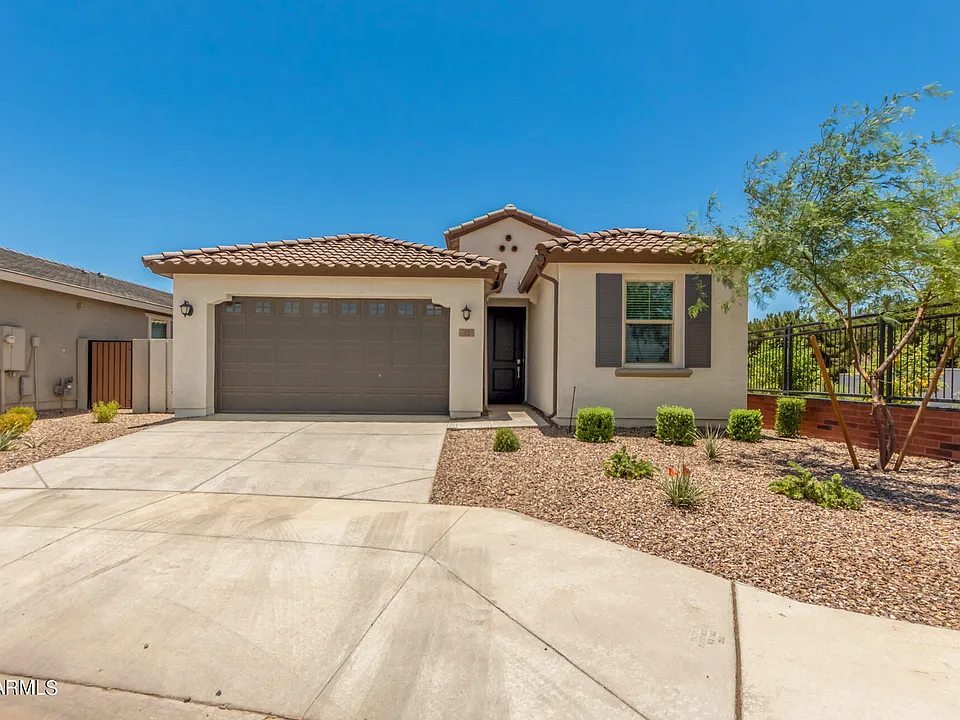 43 E Capricorn Way
