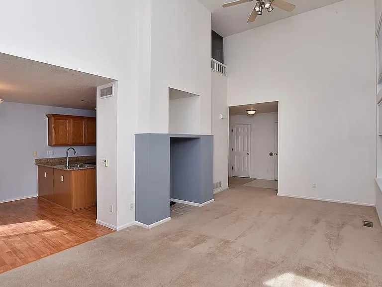 2 bed, 1248 sqft, $2,400 — Photo 2