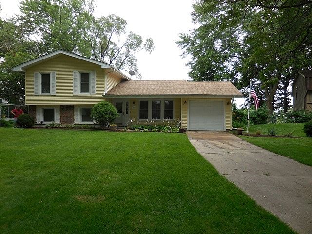 1st image of 305 Robinhood Ct