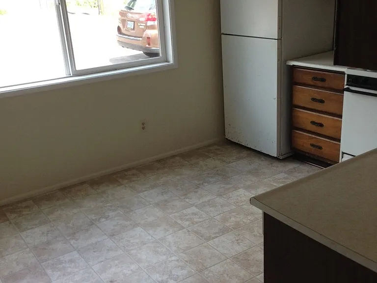 531 W 11th Ave — Photo 6