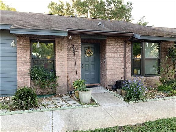 2nd image of 2801 Shannon Oak Ct