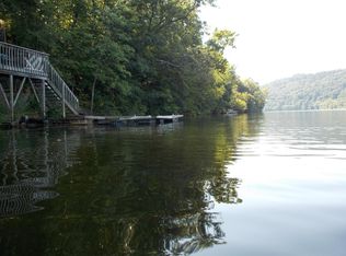 286 Roosevelt Dr, Seymour, CT 06483