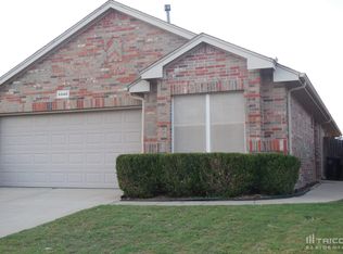 6540 Geneva Ln, Fort Worth, TX 76131