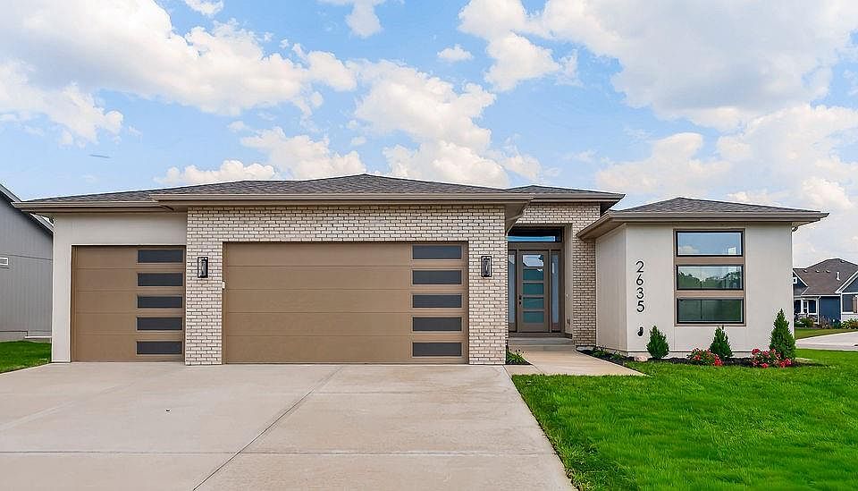 1st image of 2635 SW Tracker Ln