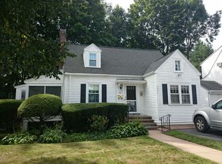 35 Courtney Rd, Boston, MA 02132