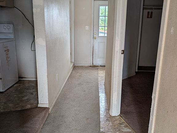 3rd image of 1443 Gleason Ave