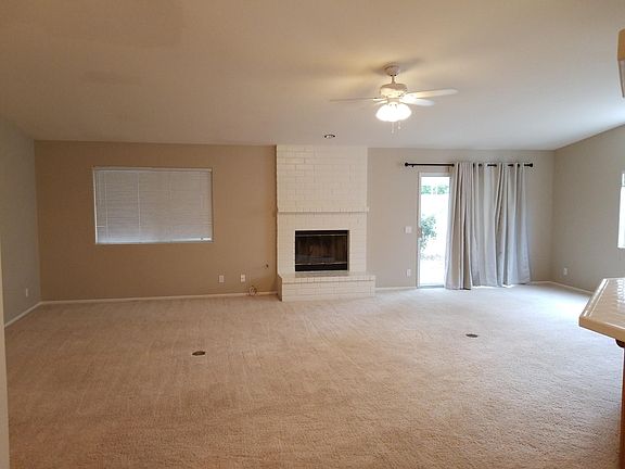 5th image of 3189 Sherry Dr