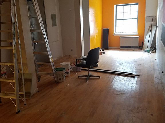 3rd image of 960 Hancock St #1LZ