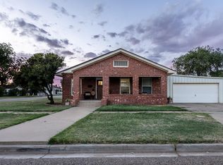 450 W Lubbock St, Slaton, TX 79364
