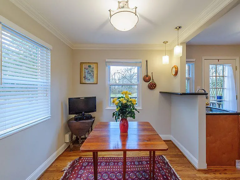 2110 Arlington Ter — Photo 17
