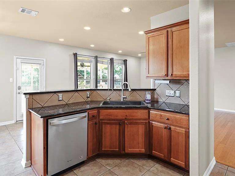303 Payne Stewart Dr — Photo 10