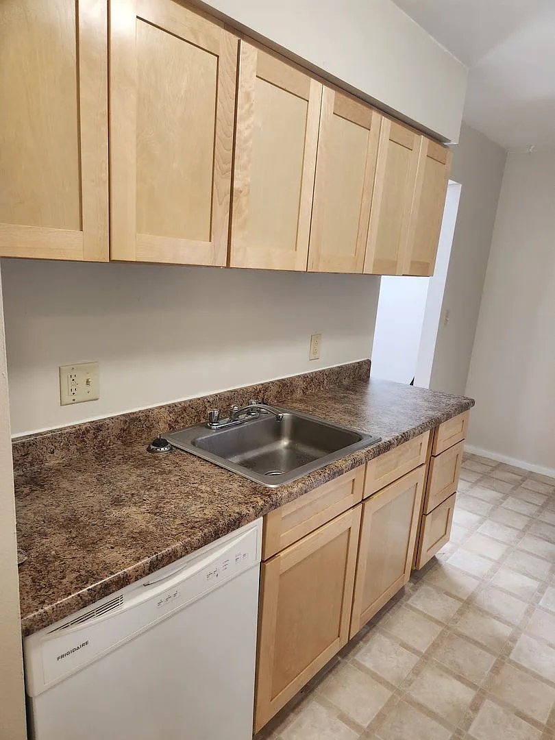 Logan Way Apartments — Photo 4