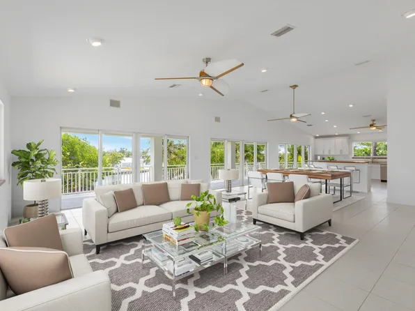1008 Buttonwood Dr E, Summerland Key, FL 33042