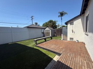 17504 Martha St, Encino, CA 91316