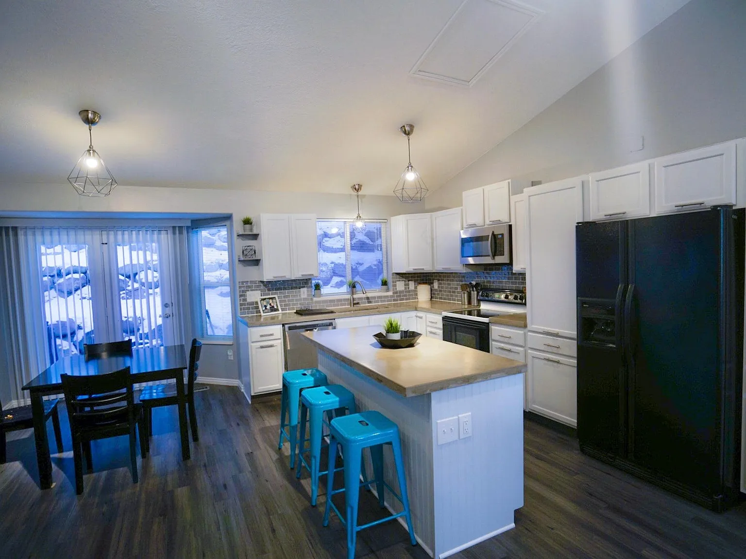 S Manilla Dr, Draper — Photo 2