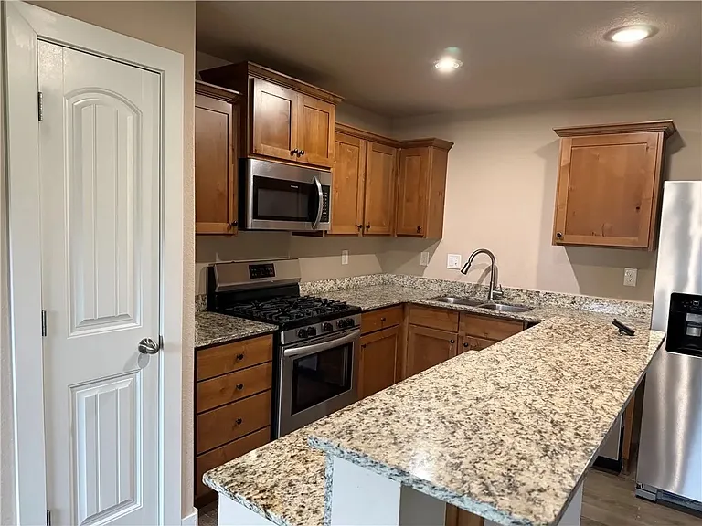 522 Vee St #522 — Photo 16