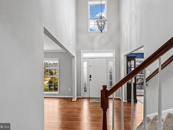 5th image of 7724 Roseberry Farm Dr