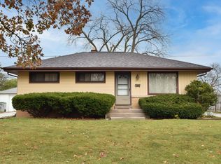 8906 W Custer Ave, Milwaukee, WI 53225