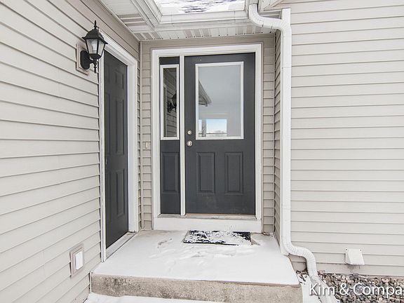 5th image of 3757 Sussex Ct